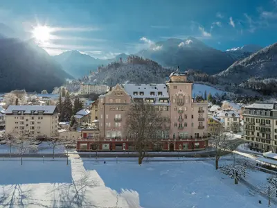 Ein allgemeiner Bergblick oder ein Berglick von der Ferienwohnung aus