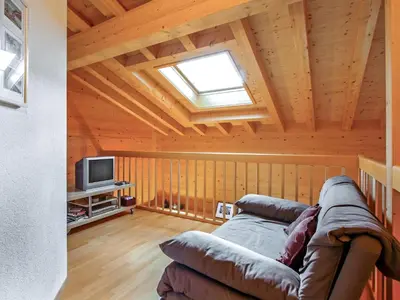 TV/Unterhaltungsangebot in der Unterkunft Apartment Chalet Eiger-2 by Interhome
