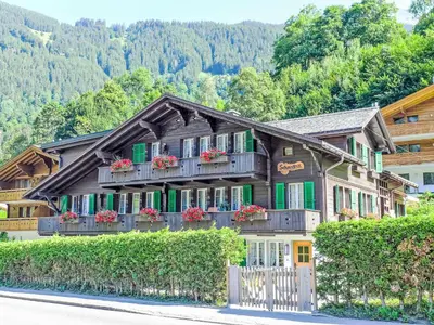 Ein allgemeiner Bergblick oder ein Berglick von der Ferienwohnung aus