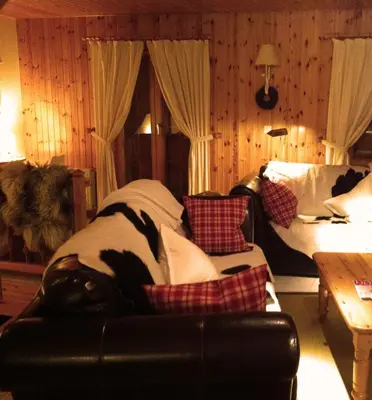 Ein Sitzbereich in der Unterkunft Chalet Michele Alpage