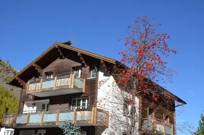 Das Gebäude in dem sich die Ferienwohnung befindet