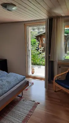 Ein Sitzbereich in der Unterkunft Berner Oberland Am Thunersee