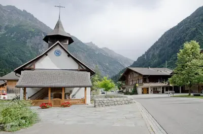 Ein allgemeiner Bergblick oder ein Berglick von der Ferienwohnung aus