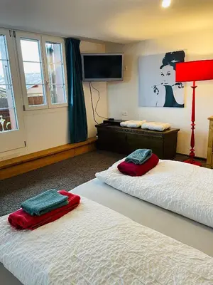 Ein Bett oder Betten in einem Zimmer der Unterkunft Niesenblick