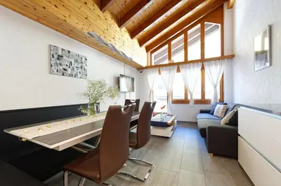 Ein Sitzbereich in der Unterkunft Appartement au centre de Zermatt (4-8 personnes)