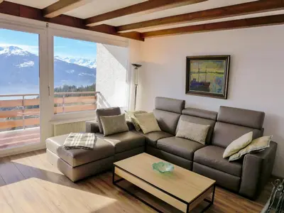 Ein Sitzbereich in der Unterkunft Apartment Clairière des Barzettes B14 by Interhome