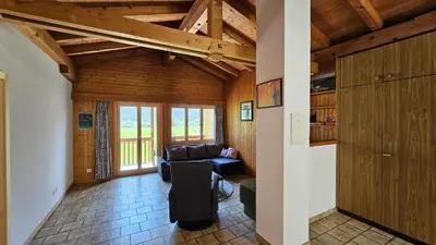 Ein Sitzbereich in der Unterkunft Apartment in Brienz