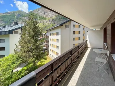 Ein allgemeiner Bergblick oder ein Berglick von der Ferienwohnung aus