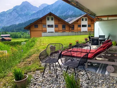 Ein allgemeiner Bergblick oder ein Berglick von der Ferienwohnung aus
