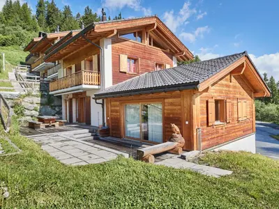 Das Gebäude in dem sich das Chalet befindet