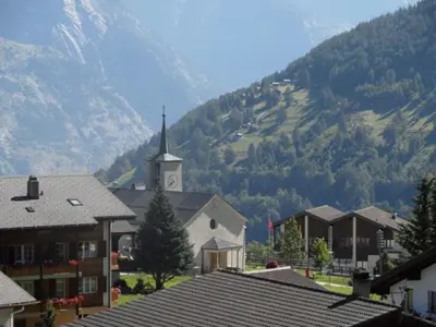 Ein allgemeiner Bergblick oder ein Berglick von des Hotels aus