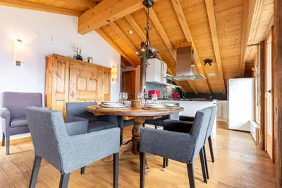Ein Sitzbereich in der Unterkunft Diableret 051 SUBLIME & MOUNTAIN apartment 6 pers by Alpvision Résidences