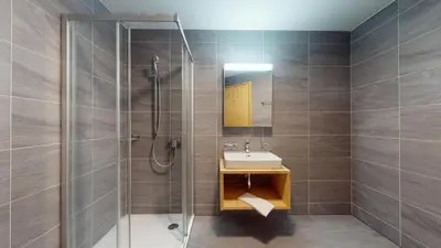 Ein Badezimmer in der Unterkunft Les Mayens MA 002 - LUXURY apartment 6 pers