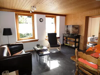 Ein Sitzbereich in der Unterkunft Ferienwohnung Meiringen