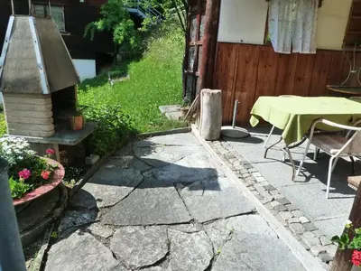 Ein Garten an der Unterkunft Chalet Gerbera