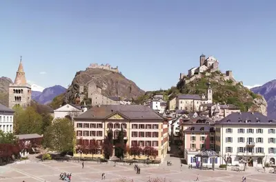 Ein allgemeiner Bergblick oder ein Berglick von der Ferienwohnung aus