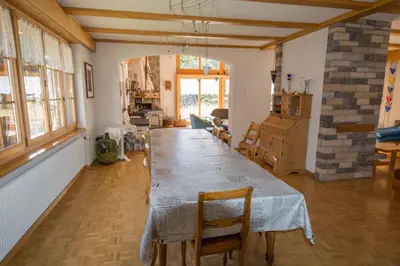 Ein Sitzbereich in der Unterkunft Chalet Sturmfang