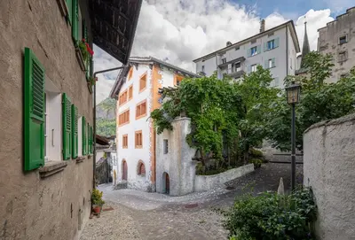 Das Gebäude in dem sich die Ferienwohnung befindet
