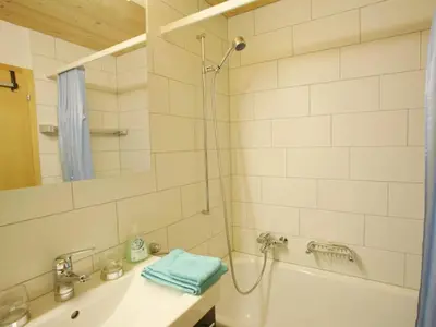 Ein Badezimmer in der Unterkunft Apartment Pfander by Interhome