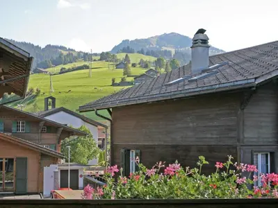 Ein allgemeiner Bergblick oder ein Berglick von der Ferienwohnung aus