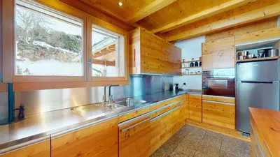 Küche/Küchenzeile in der Unterkunft Etoiles des Neiges LUXE & JACUZZI chalet 12 pers by Alpvision Résidences