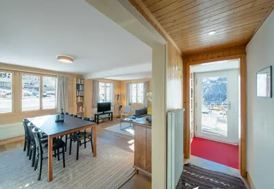 Ein Sitzbereich in der Unterkunft Chalet Arven