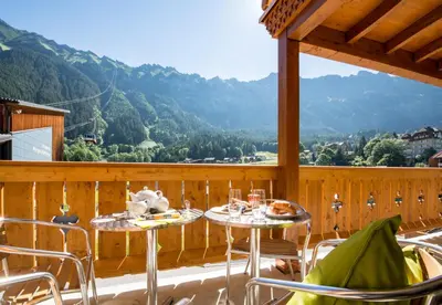 Ein allgemeiner Bergblick oder ein Berglick von der Ferienwohnung aus