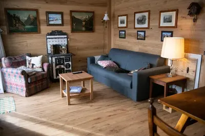 Ein Sitzbereich in der Unterkunft Appartement de montagne, idéalement situé