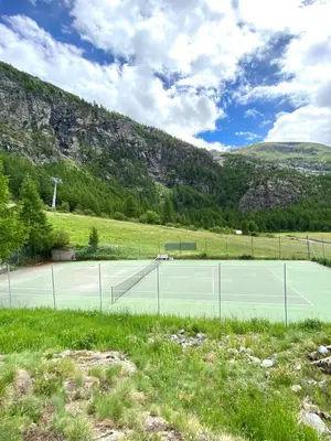 Ein allgemeiner Bergblick oder ein Berglick von der Ferienwohnung aus