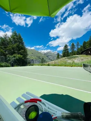 Tennis und/oder Squash in der Unterkunft Chalet Alm oder in der Nähe