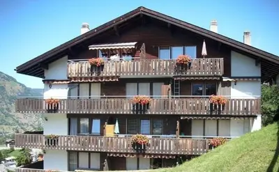 Ein allgemeiner Bergblick oder ein Berglick von der Ferienwohnung aus