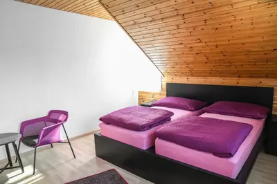 Ein Bett oder Betten in einem Zimmer der Unterkunft Haus Sonnboden