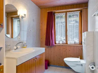 Ein Badezimmer in der Unterkunft Apartment Heimine by Interhome