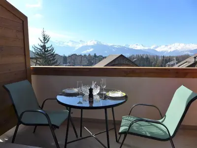 Ein allgemeiner Bergblick oder ein Berglick von der Ferienwohnung aus