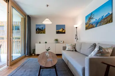 Ein Sitzbereich in der Unterkunft Montela Apartment-Hotel & Resort in the holiday region Saas-Fee Saastal