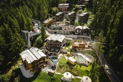 Blick auf Nomad by CERVO Mountain Resort aus der Vogelperspektive