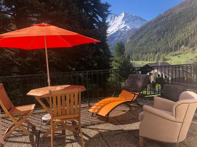 Ein allgemeiner Bergblick oder ein Berglick von der Ferienwohnung aus
