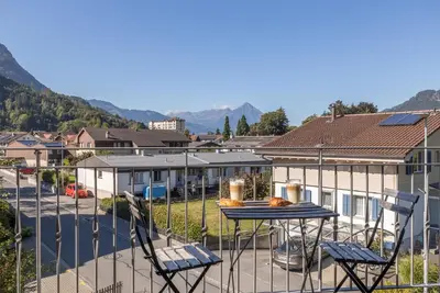 Ein allgemeiner Bergblick oder ein Berglick von der Ferienwohnung aus