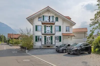 Das Gebäude in dem sich die Ferienwohnung befindet