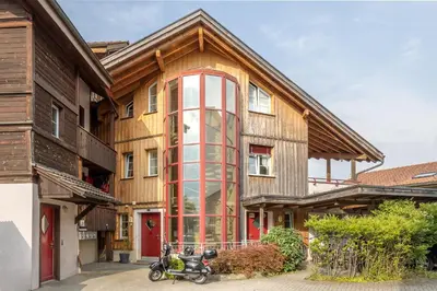 Das Gebäude in dem sich die Ferienwohnung befindet
