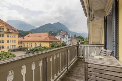 Ein allgemeiner Bergblick oder ein Berglick von der Ferienwohnung aus