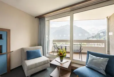 Ein allgemeiner Bergblick oder ein Berglick von des Hotels aus