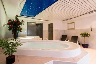Ein Badezimmer in der Unterkunft Hotel Kristall-Saphir Superior