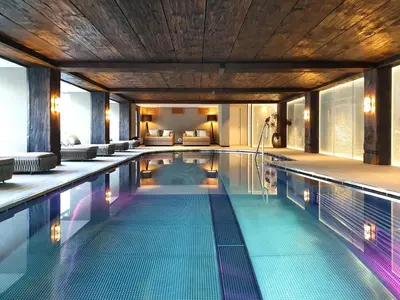 Der Swimmingpool an oder in der Nähe von Wellness Hotel Alpenhof