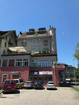 Das Gebäude in dem sich die Ferienwohnung befindet