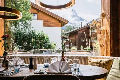 Ein Restaurant oder anderes Speiselokal in der Unterkunft Europe Hotel & Spa