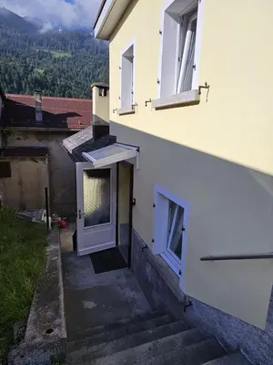 Ein allgemeiner Bergblick oder ein Berglick von der Ferienwohnung aus