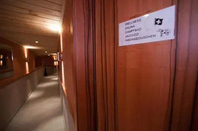 Ein Zertifikat, Auszeichnung, Logo oder anderes Dokument, das in der Unterkunft Hotel Mountime ausgestellt ist