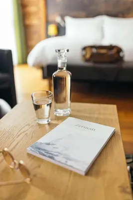 Ein Sitzbereich in der Unterkunft la couronne Hotel & Spa