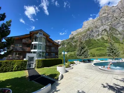 Ein allgemeiner Bergblick oder ein Berglick von des Hotels aus